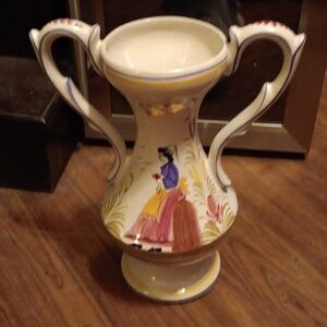 VINTAGE QUIMPER BRETONNE SITTING IN GARDEN VASE
